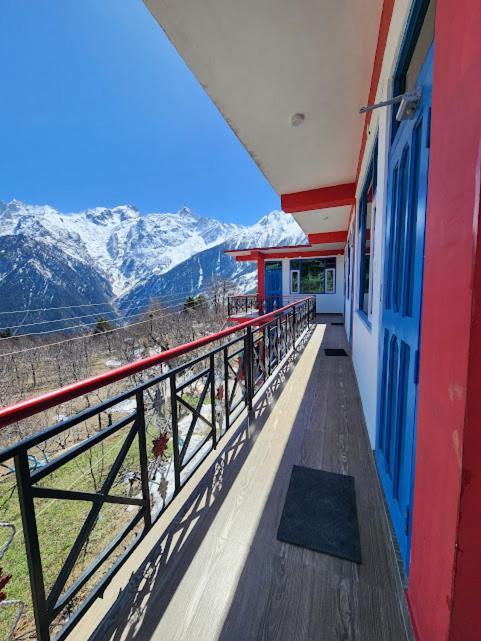 Safarnama Retreat Homestay - All Rooms With Mountain View Кальпа Экстерьер фото