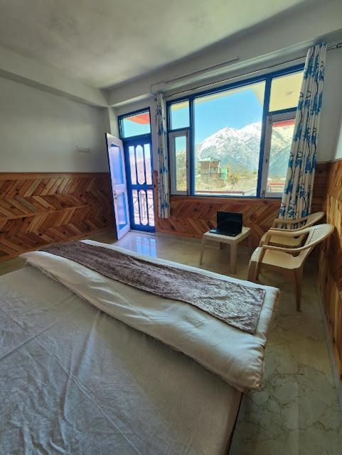Safarnama Retreat Homestay - All Rooms With Mountain View Кальпа Экстерьер фото